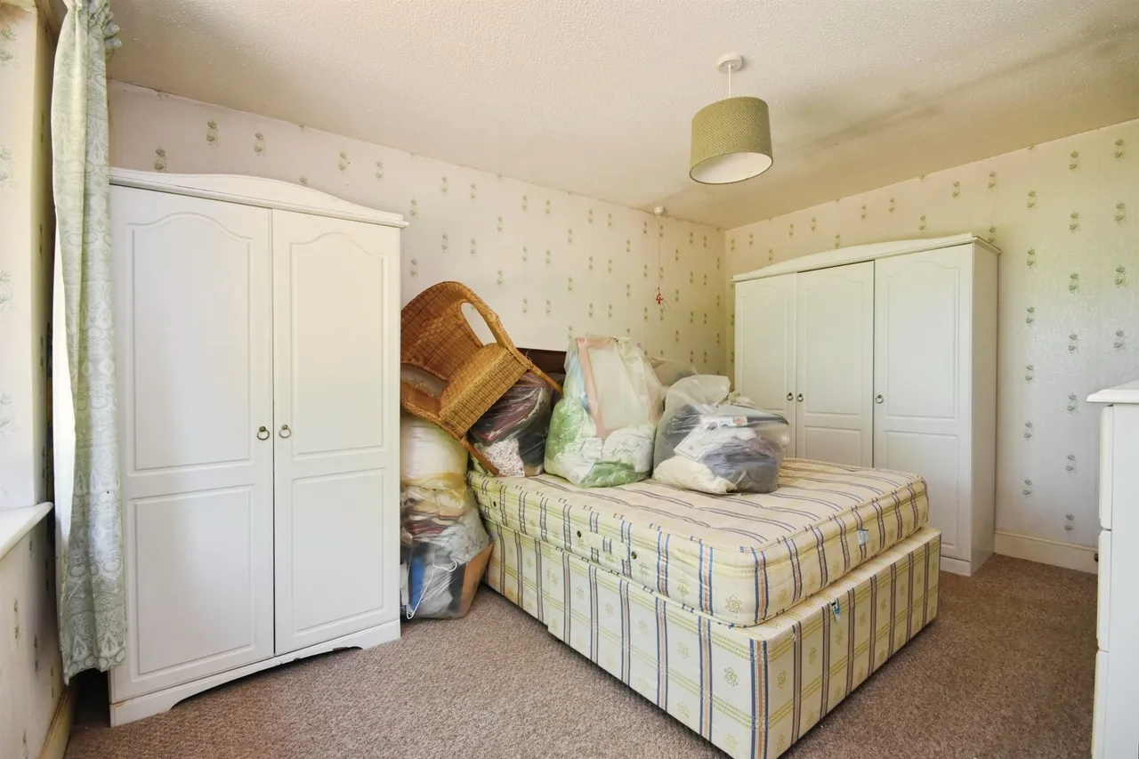 Uplands Road, Warley, CM14, photo 12
