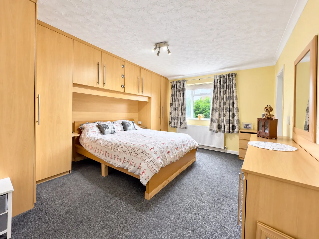 Saughall Massie Road, Upton, CH49, photo 12