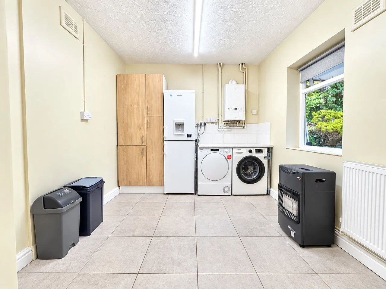 Saughall Massie Road, Upton, CH49, photo 9