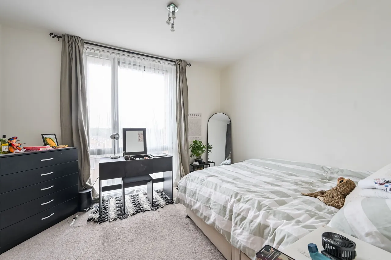 Flat 13, 43 Devons Road, London, photo 4