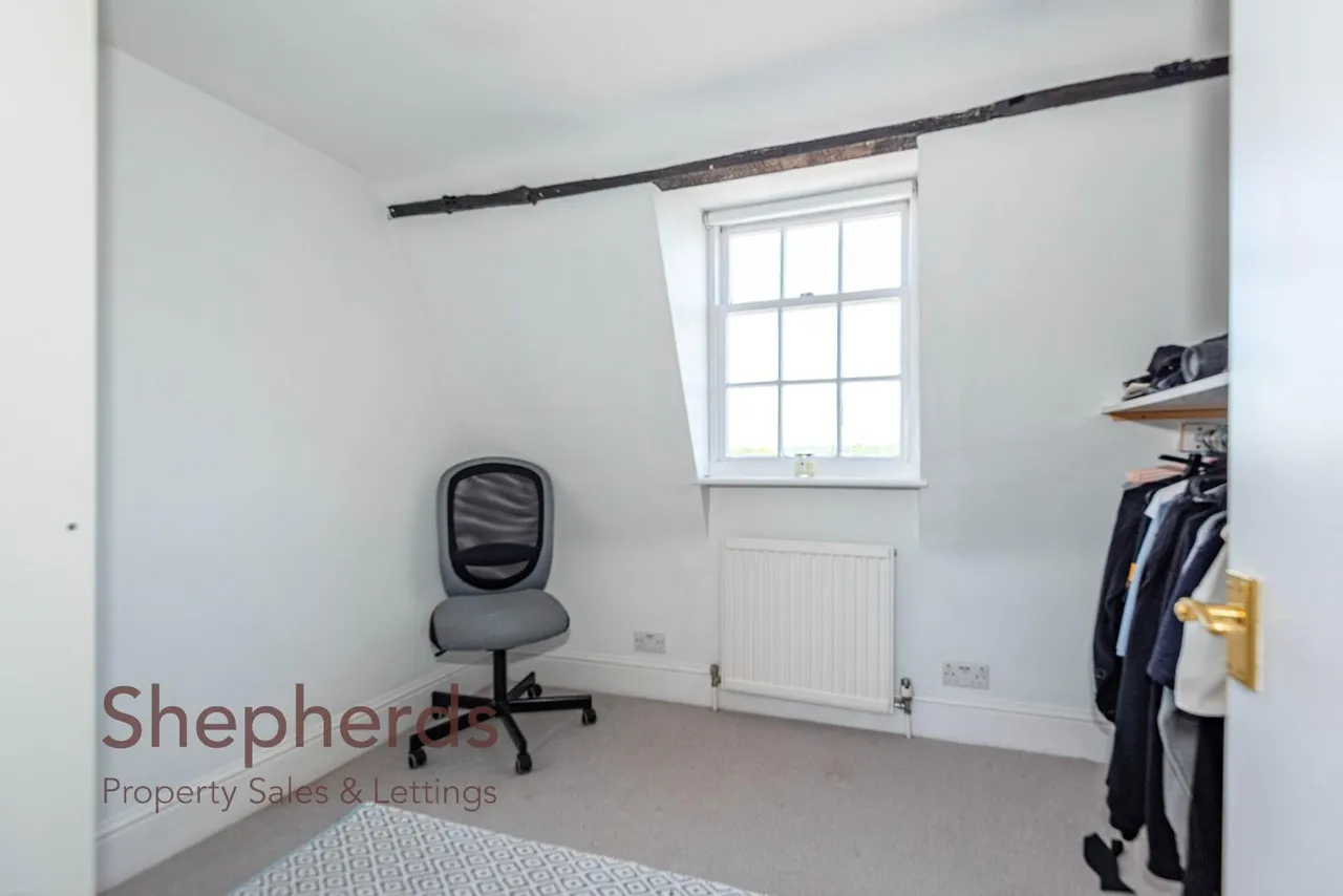 The Square, Wormley, EN10, photo 23