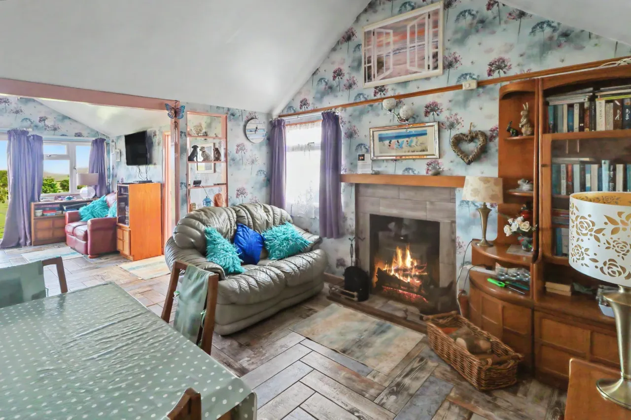 Scratby Crescent, Scratby, photo 6
