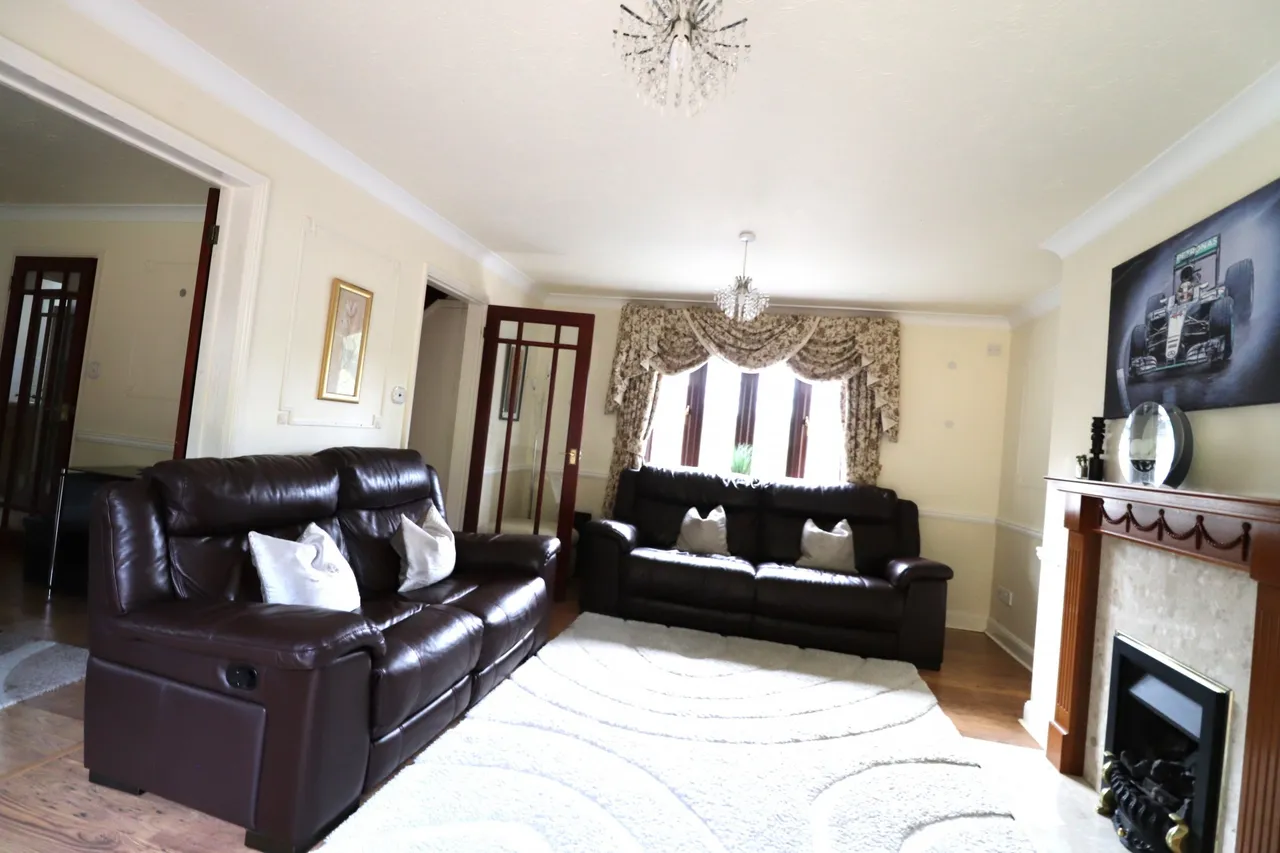 Wheatlands, Chells Manor, SG2, photo 2