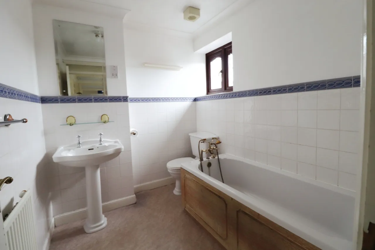 Wheatlands, Chells Manor, SG2, photo 12