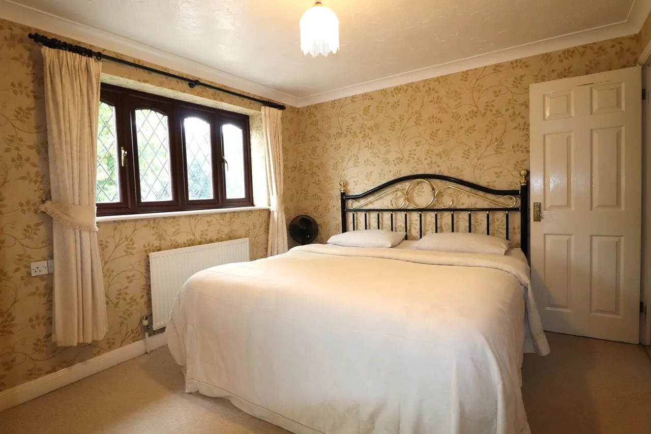 Wheatlands, Chells Manor, SG2, photo 8