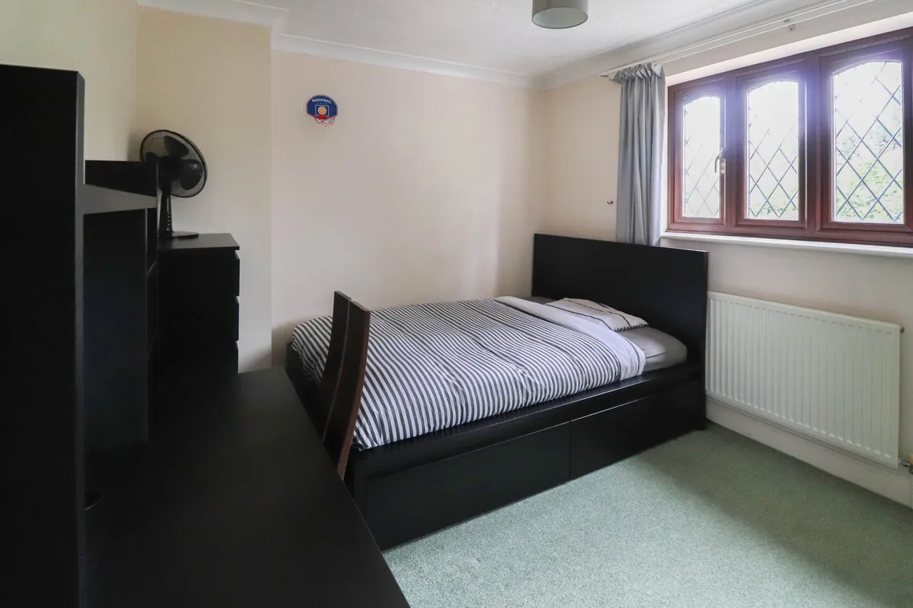 Wheatlands, Chells Manor, SG2, photo 10