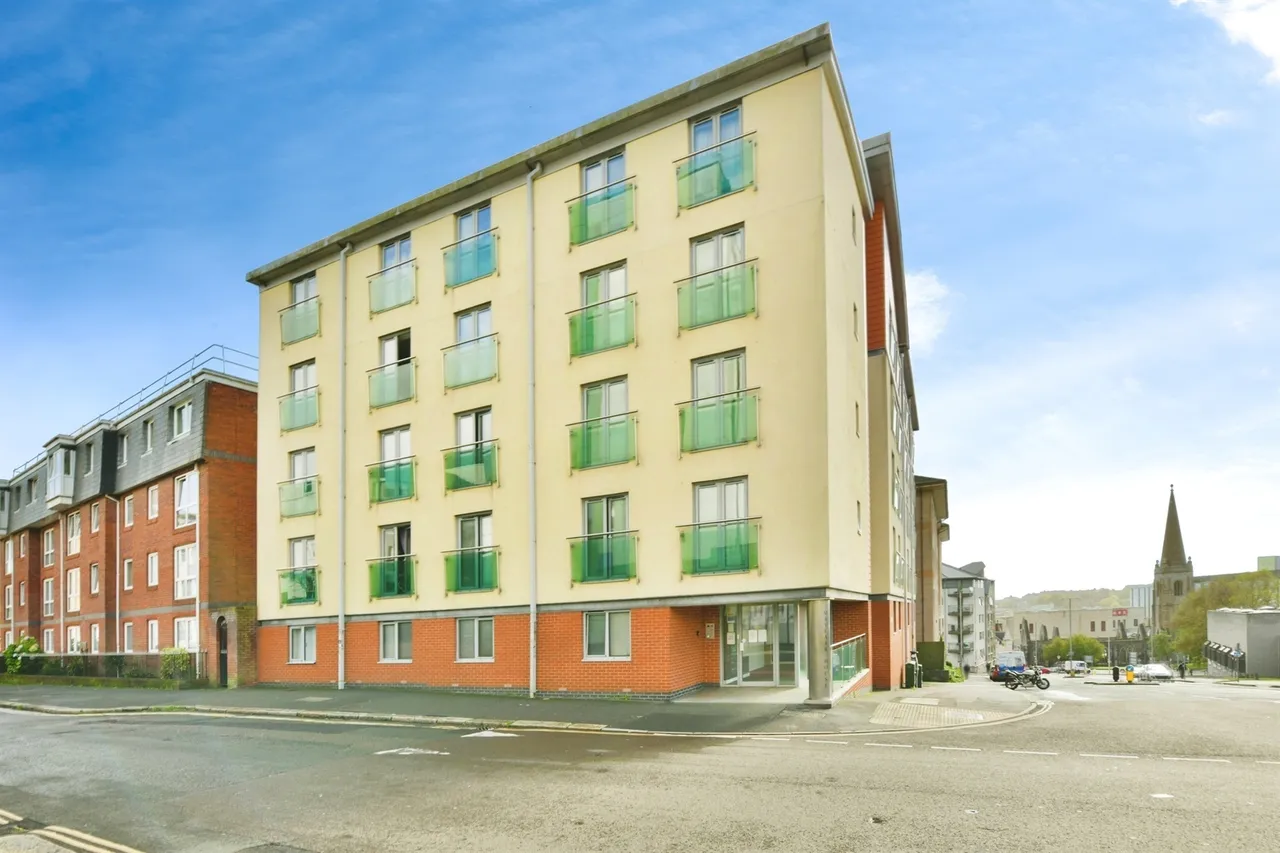 1 bed flat for sale — Regent Street, Plymouth