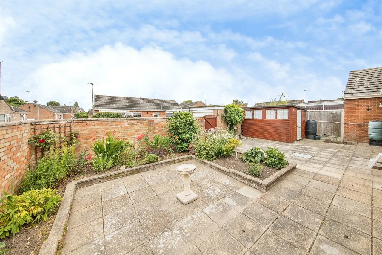 3 bed house for sale — Rebow Road, Harwich