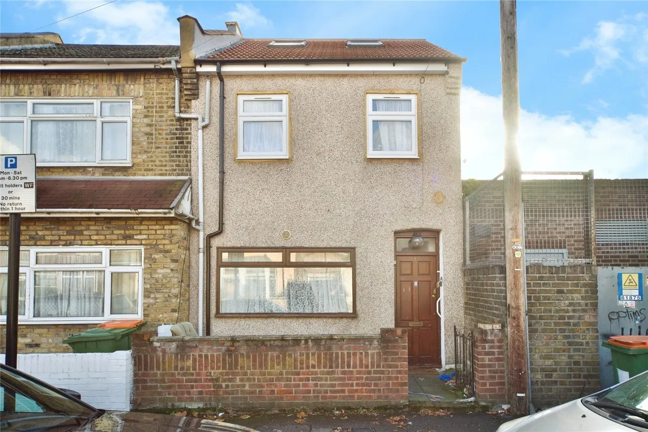1 bed flat for sale, Stamford Road, East Ham, E6