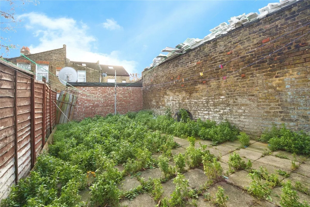 Stamford Road, East Ham, E6, photo 10