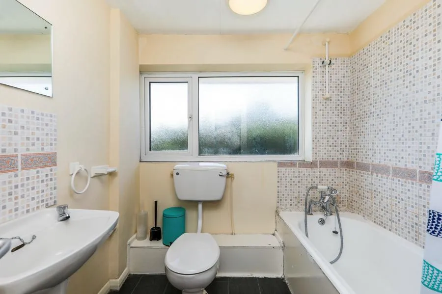 Queens Drive, Guildford, GU2, photo 4