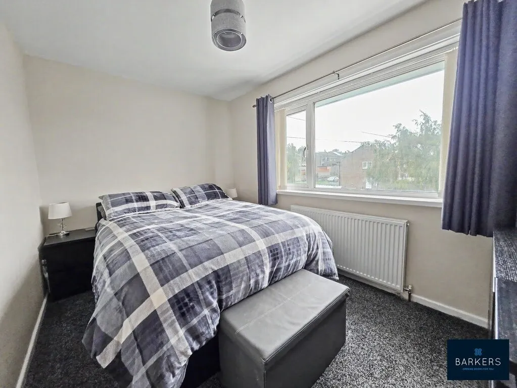 Huddersfield Road, Birstall, WF17, photo 8
