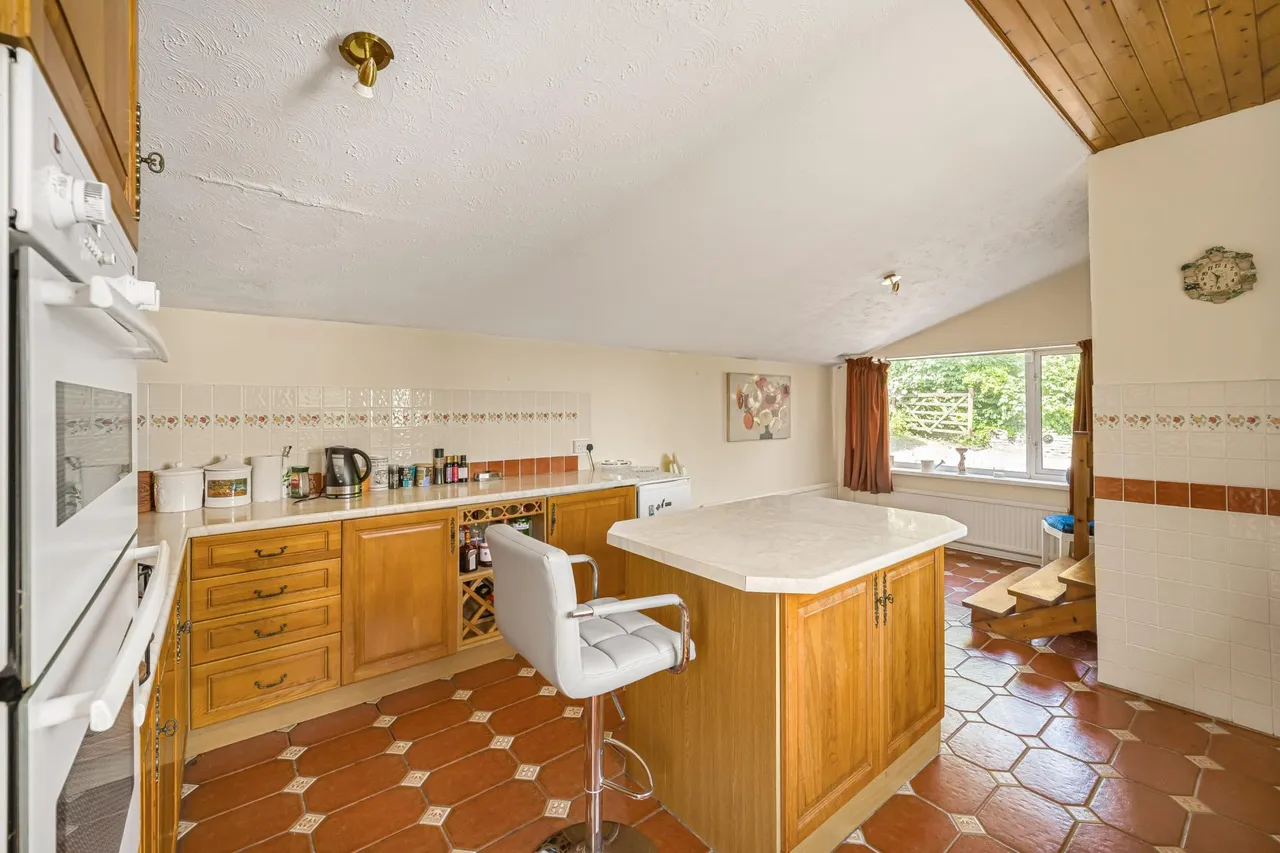 Cowbridge Road, Cardiff, CF5, photo 8