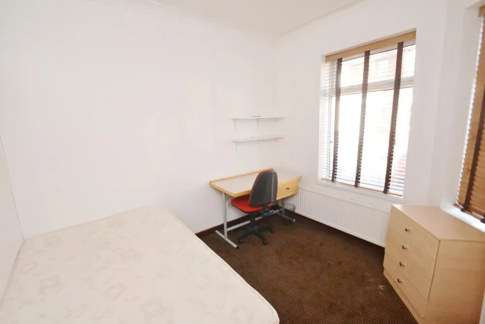 Standish Road, Fallowfield, M14, photo 6
