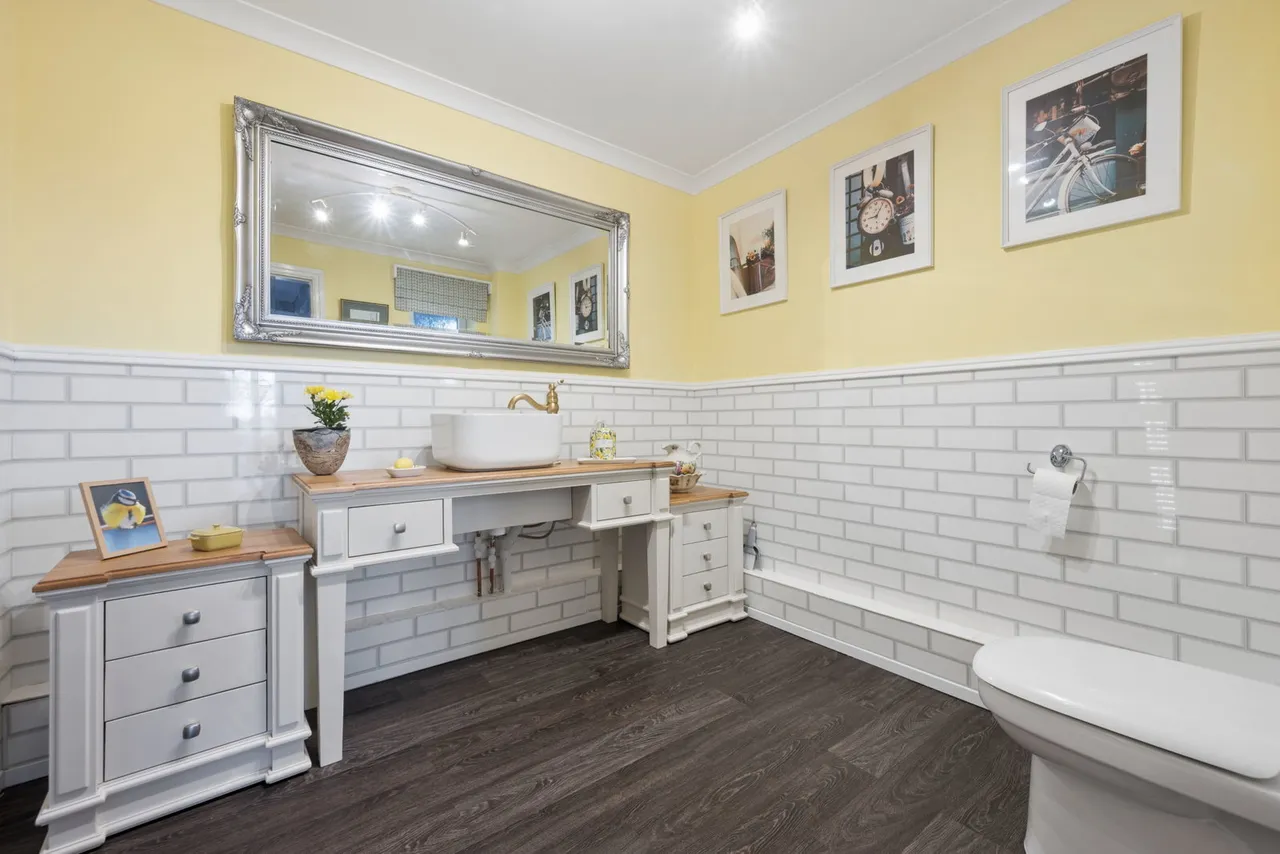 Hayton, Brampton, CA8, photo 57
