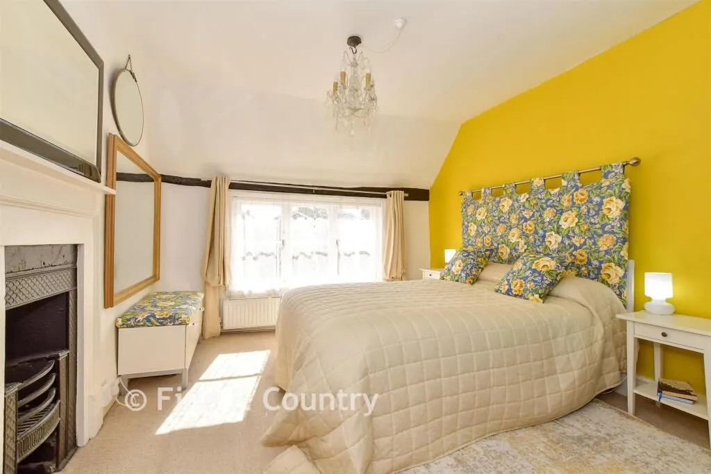 Lambourne Road, Chigwell, IG7, photo 16