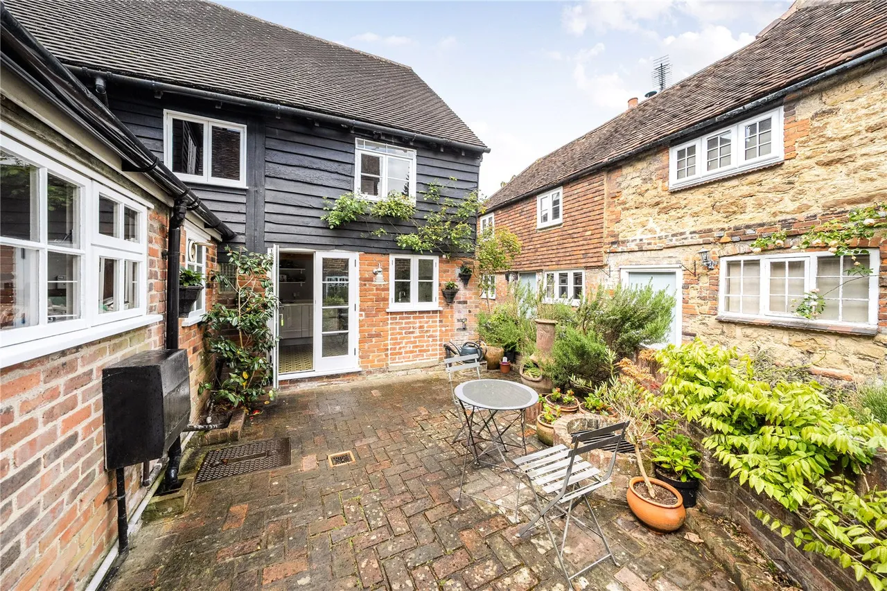 High Street, Brasted, Westerham, Kent, TN16 1JA, photo 15