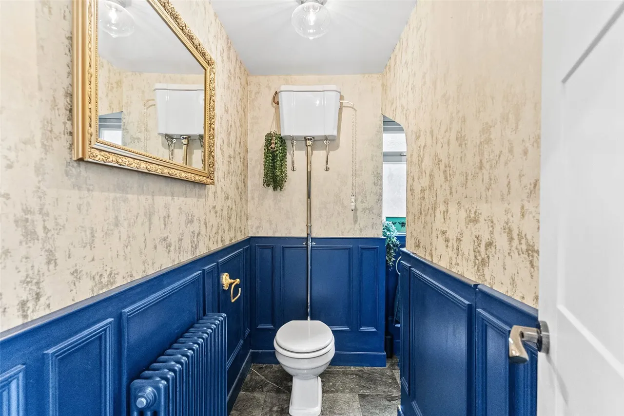 Meadow Way, Addlestone, KT15, photo 9