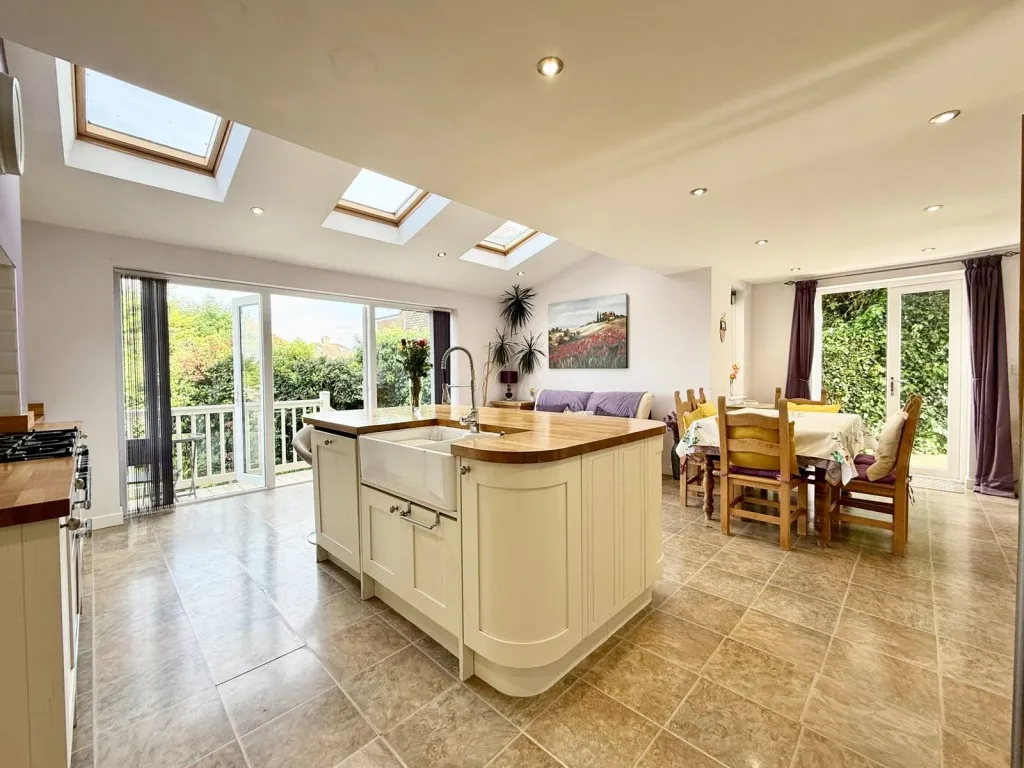 Wetherby ~ Maple Drive, LS22, photo 5