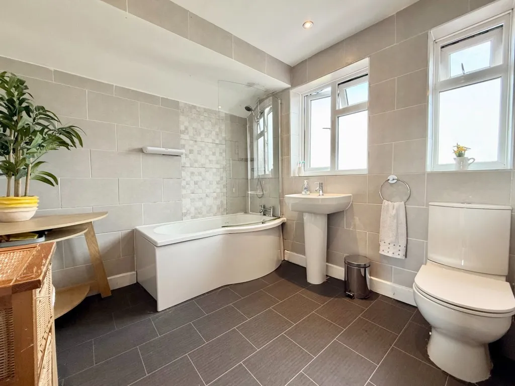Wetherby ~ Maple Drive, LS22, photo 21