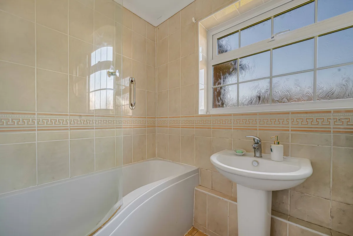 Keston, BR2 8HS, photo 10