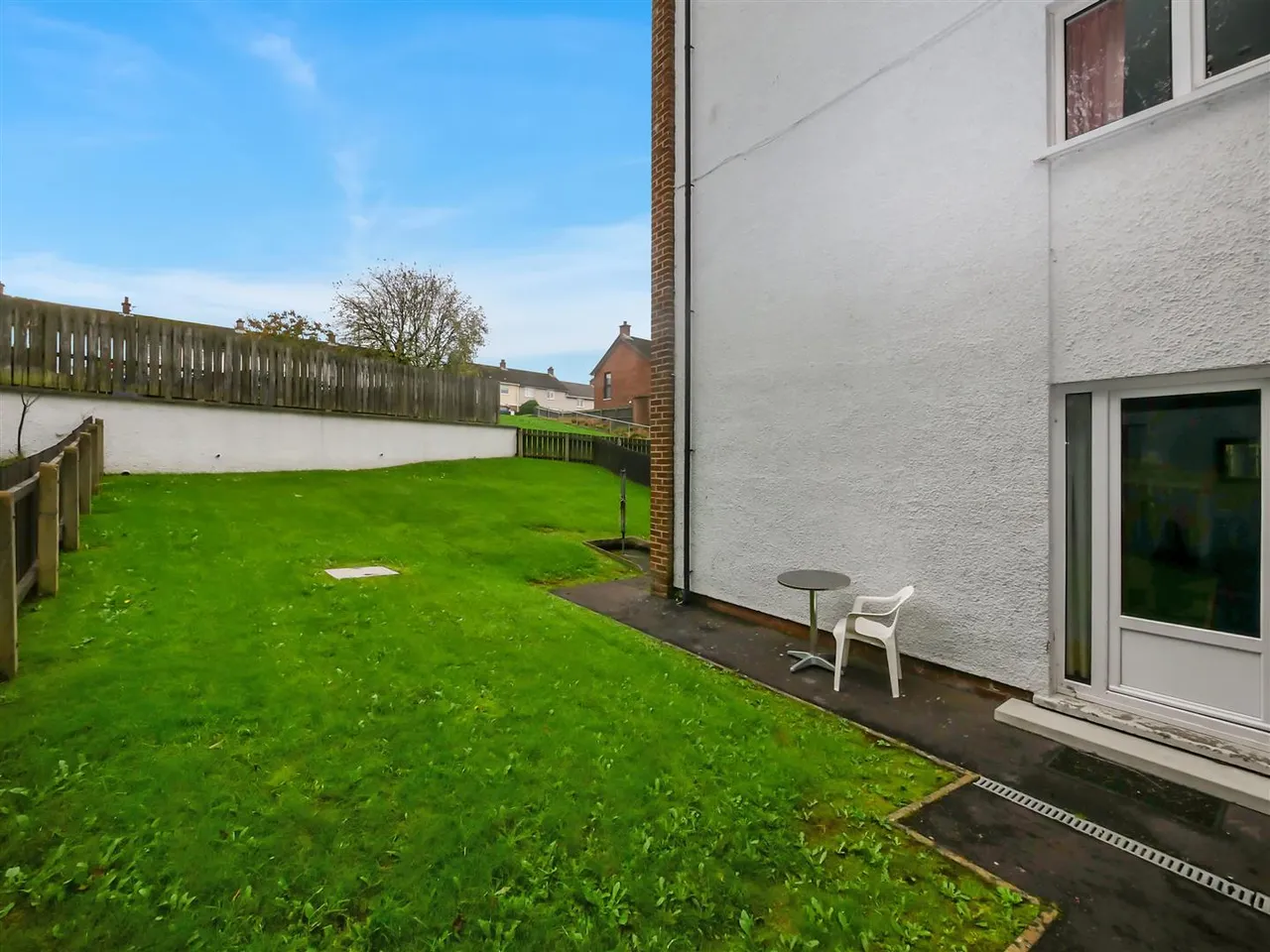 Off Belvoir Drive, Belfast, BT8, photo 10