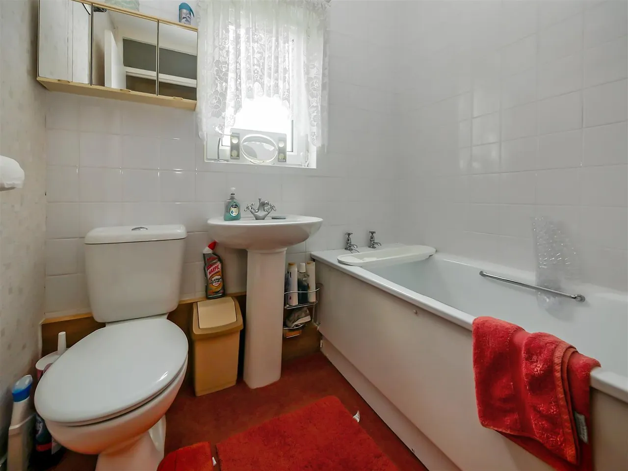 Off Belvoir Drive, Belfast, BT8, photo 9