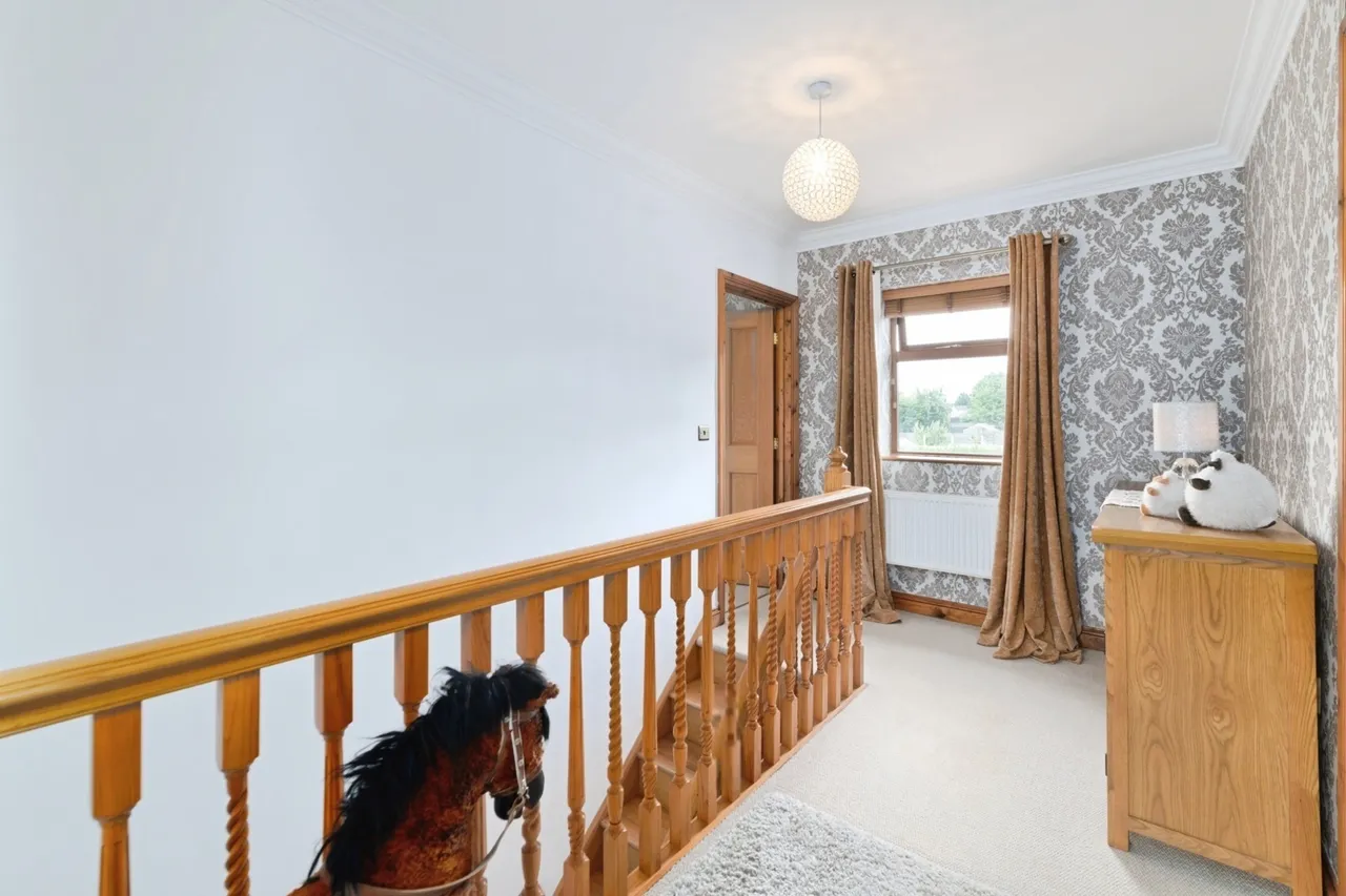 Heol Trefrhiw, Penybanc, SA18, photo 11