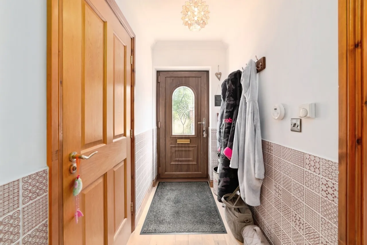 Heol Trefrhiw, Penybanc, SA18, photo 19