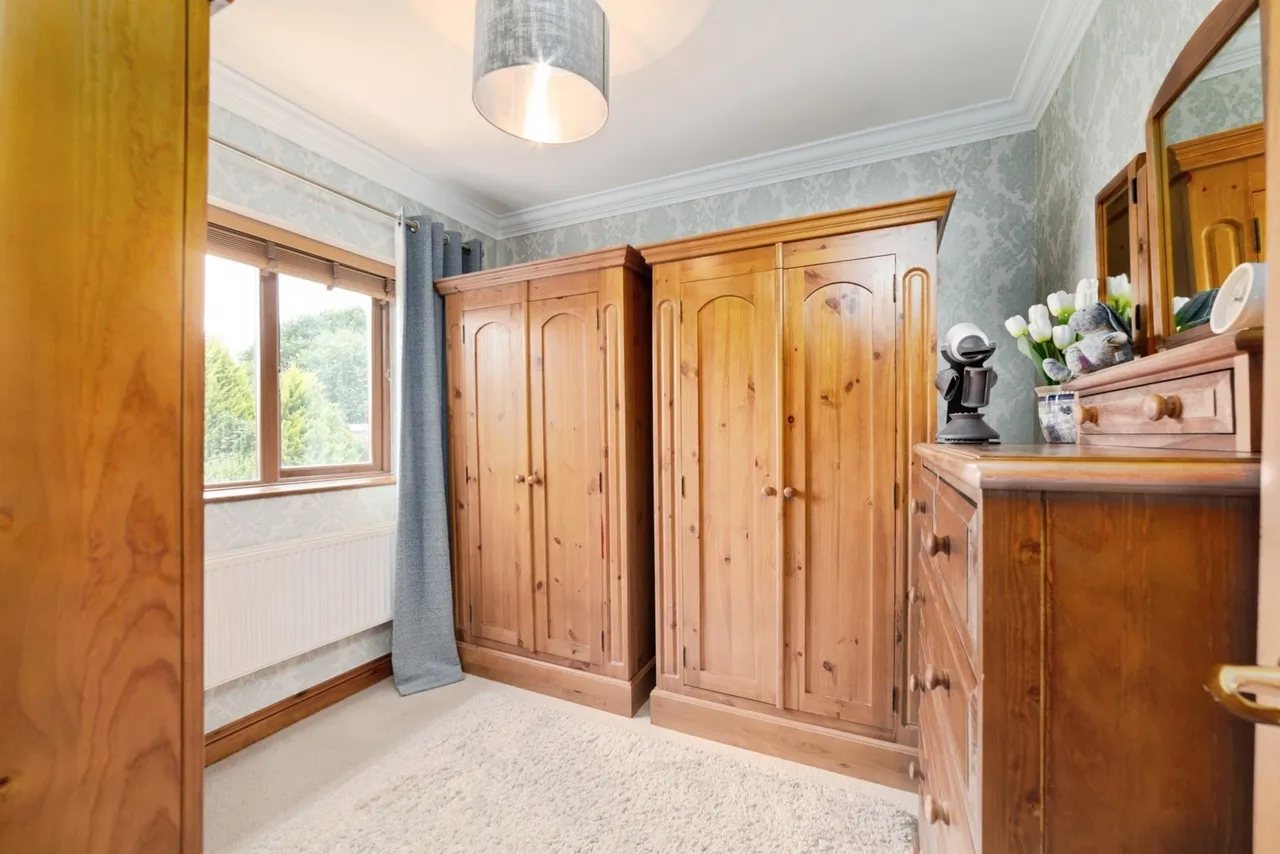 Heol Trefrhiw, Penybanc, SA18, photo 15