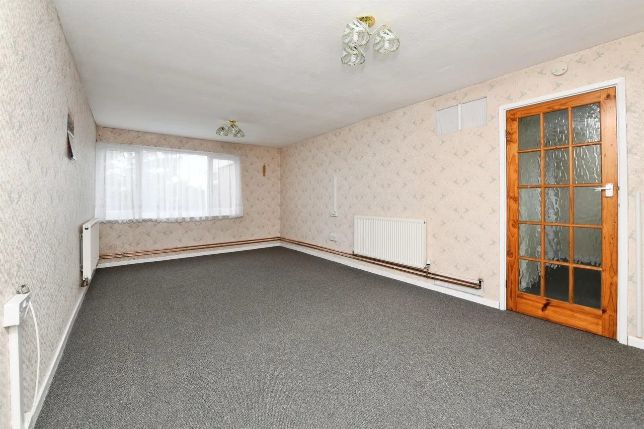 Long Meadow Drive, Wickford, SS11, photo 3