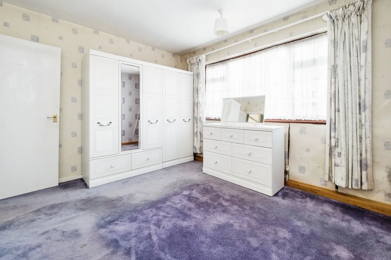 Rainham Road South, Dagenham, RM10, photo 3