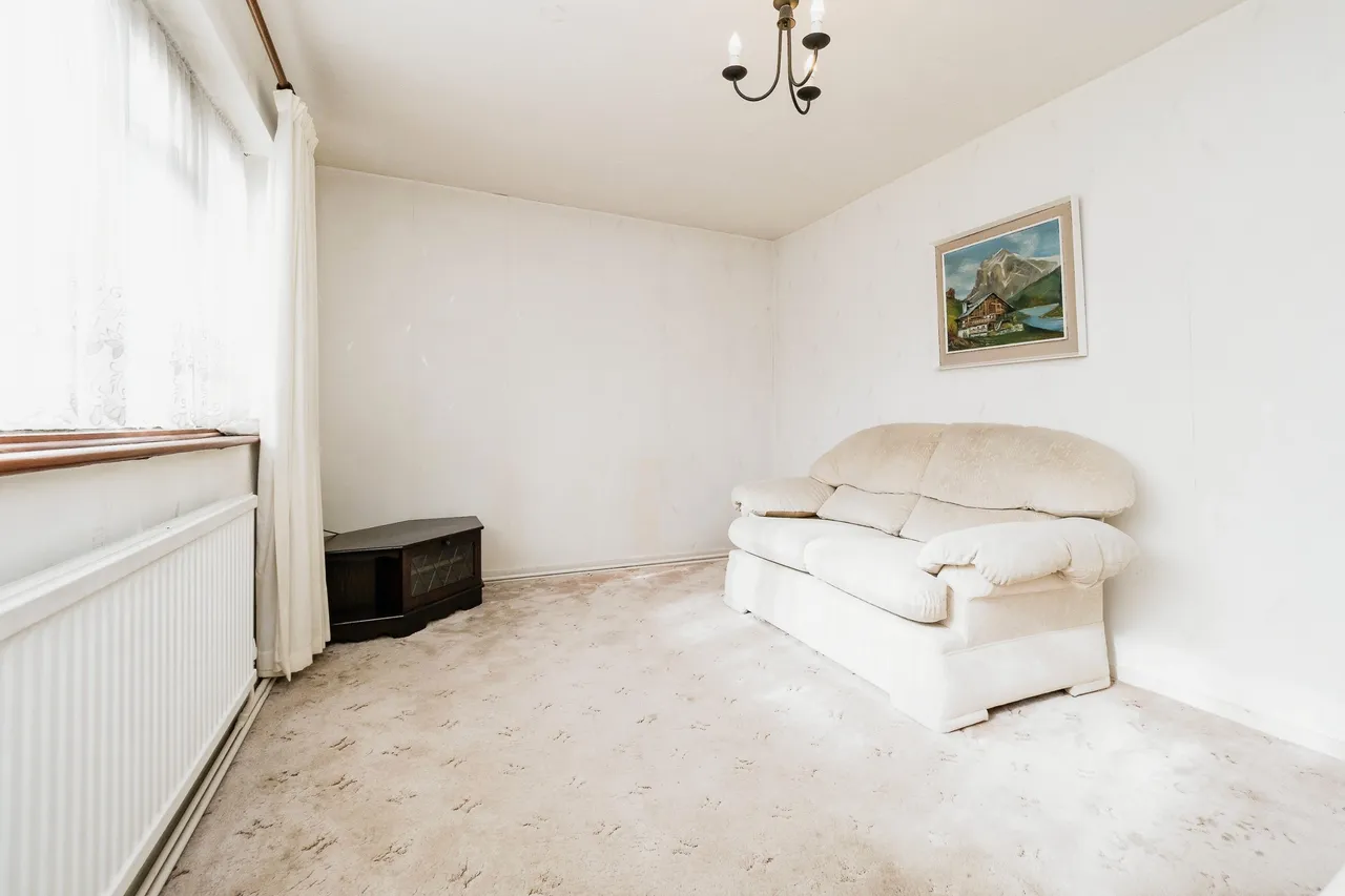 Rainham Road South, Dagenham, RM10, photo 15
