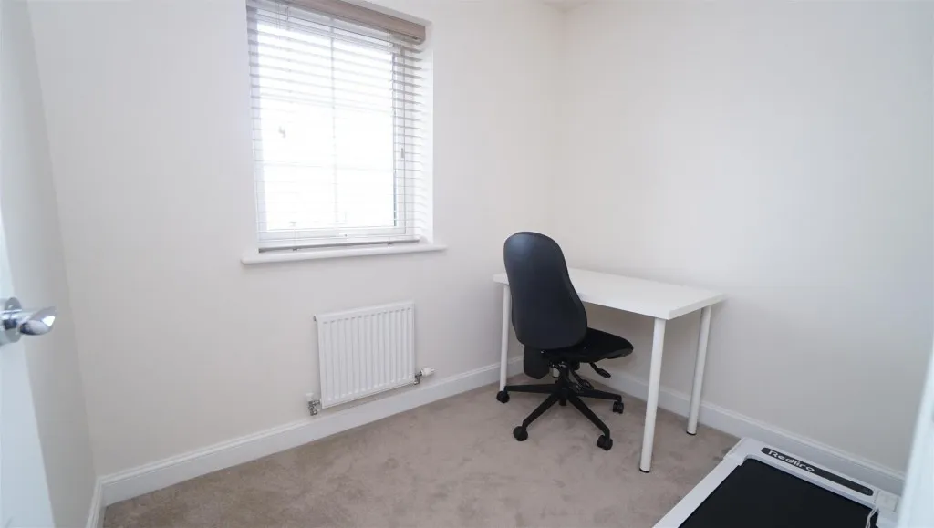 Fetlock Drive, Eccleshill, photo 15