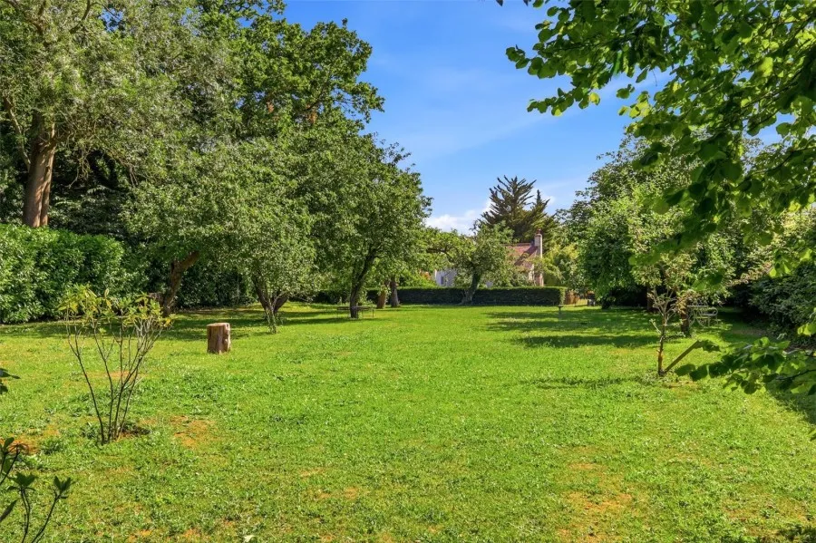 with 4 bedrooms in Much Hadham, SG10, photo 19