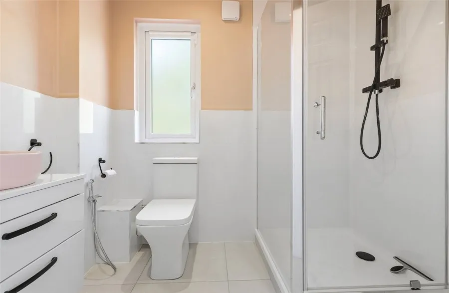 with 4 bedrooms in Much Hadham, SG10, photo 25