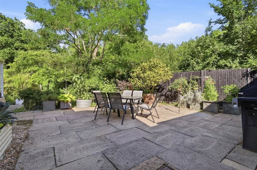 with 4 bedrooms in Much Hadham, SG10, photo 20