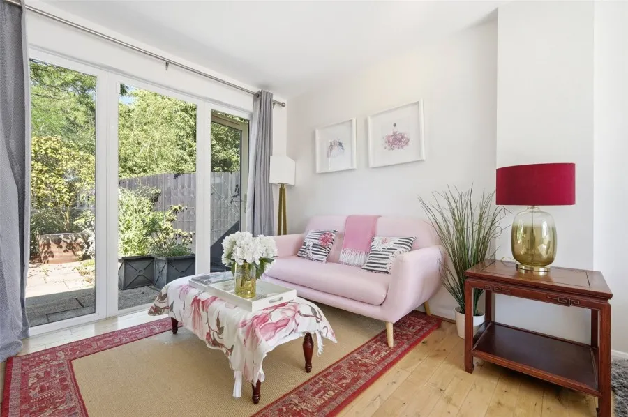 with 4 bedrooms in Much Hadham, SG10, photo 8