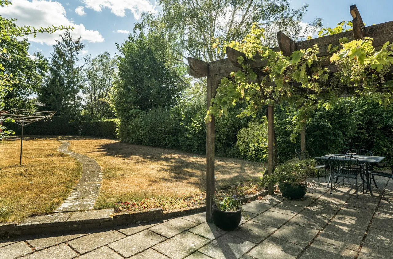 Birch Road, Finchampstead, Wokingham, Berkshire, RG40 3LB, photo 19