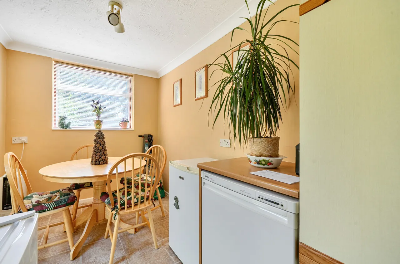 Birch Road, Finchampstead, Wokingham, Berkshire, RG40 3LB, photo 12
