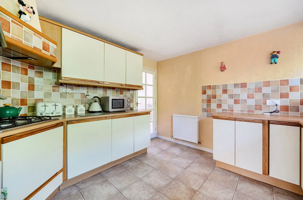 Birch Road, Finchampstead, Wokingham, Berkshire, RG40 3LB, photo 11