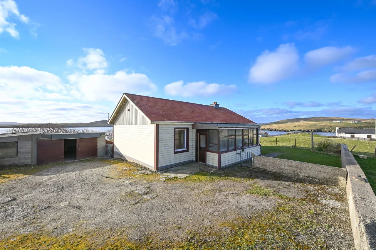Seacrest, Breiwick, Gott, Shetland, ZE2 9SF, photo 3