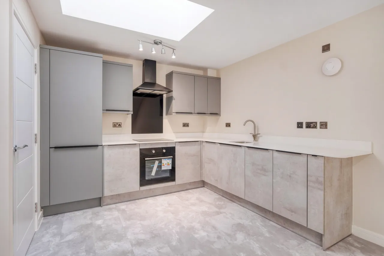 High Street, Kings Heath, B14, photo 4