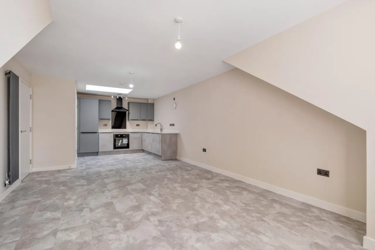 High Street, Kings Heath, B14, photo 2