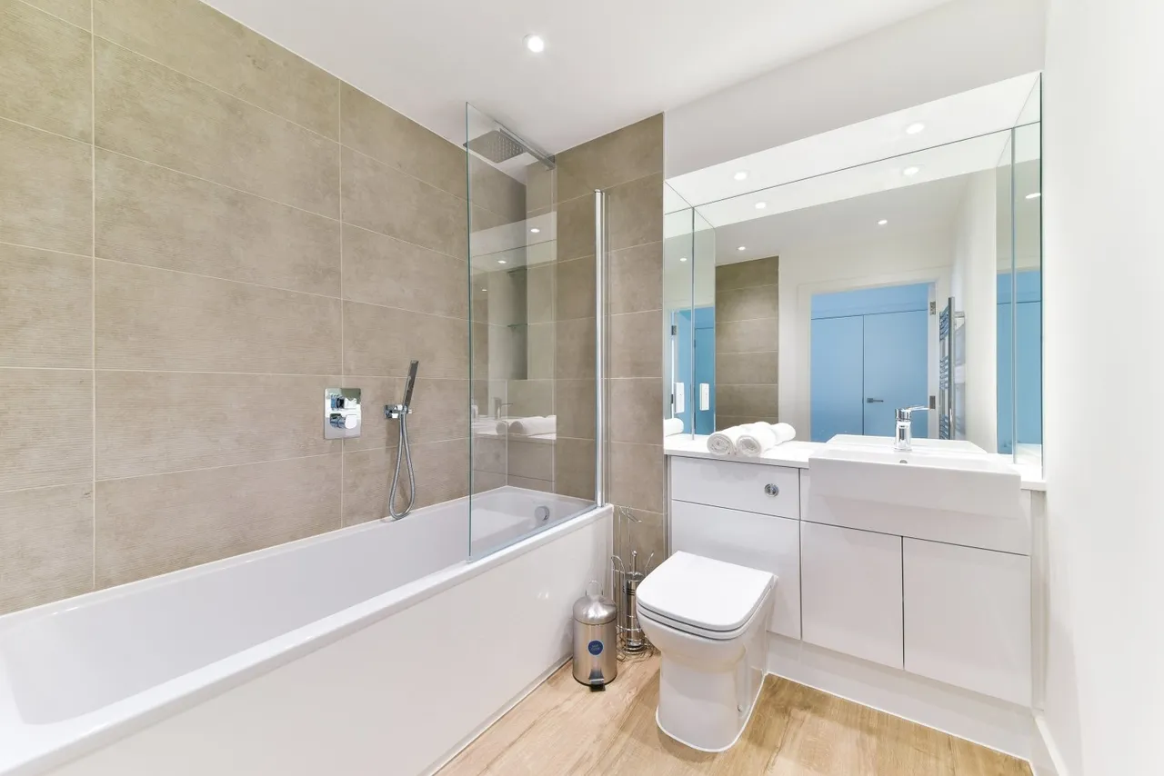 Epsom House, 2 Fairfield Avenue, Staines Upon Thames, Greater London, TW18, photo 9