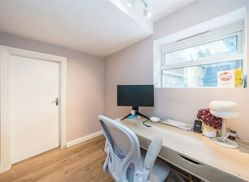 Hampton Road, Teddington, TW11, photo 4