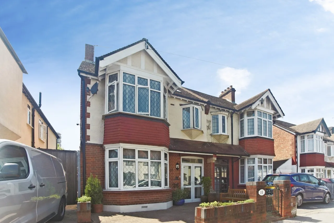 5 bed house for sale — Bisenden Road, Croydon, CR0