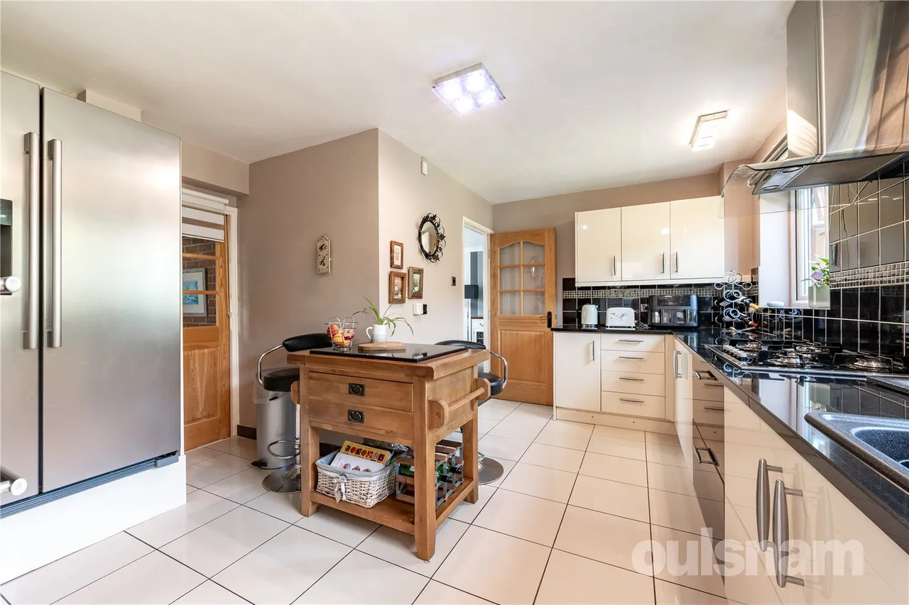 Cornwell Close, Wirehill, Redditch, Worcestershire, B98 7TG, photo 8
