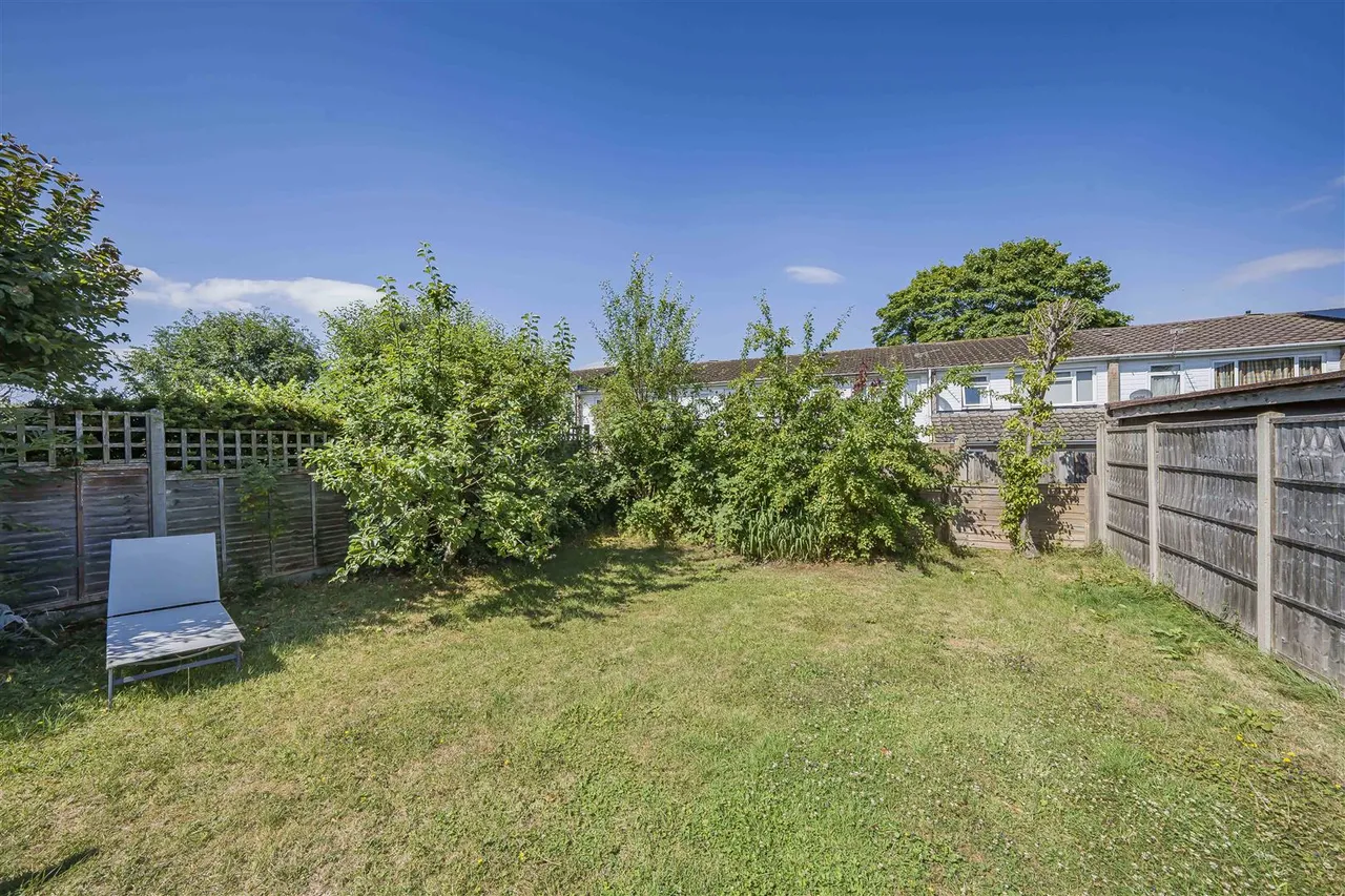 Redford Road, Windsor, SL4 5SS, photo 9