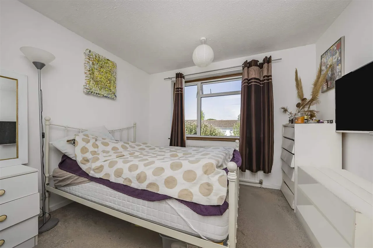 Redford Road, Windsor, SL4 5SS, photo 6